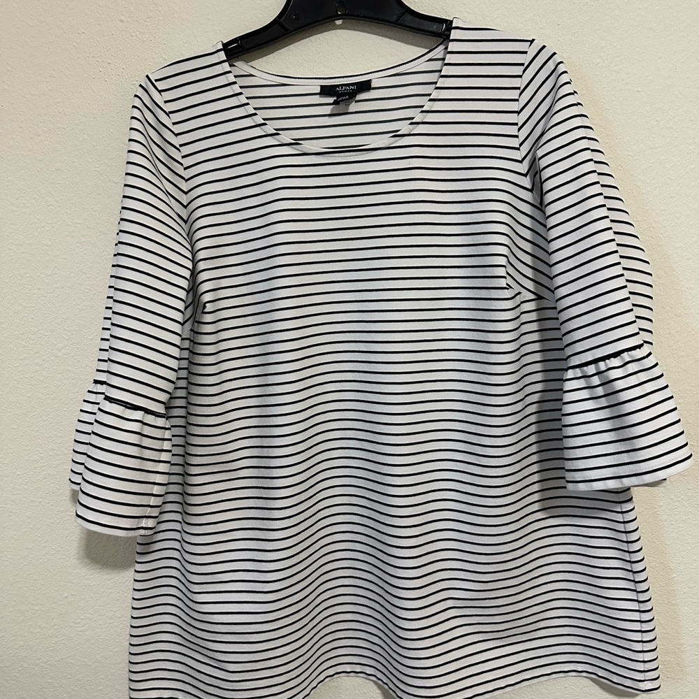 Alfani stripped blouse white size 0x